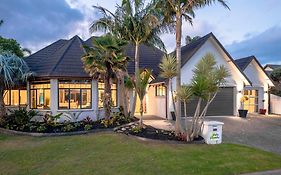 Palm Paradise With Spa
